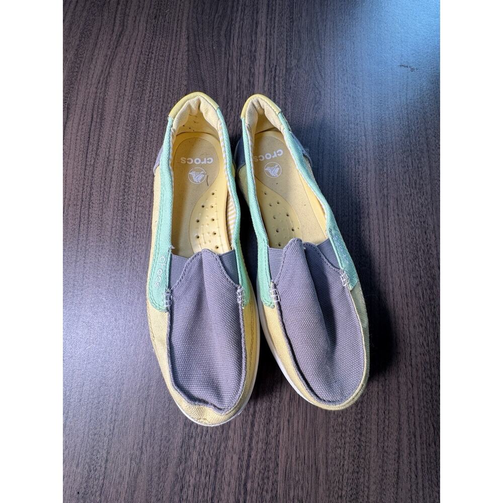 LADIES CROCS SLIDE ONS‎ SIZE 6 boat shoes, easy slip on